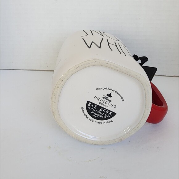 Rae Dunn Disney SNOW WHITE Mug Double Sided Red Handle Coffee Cup Artesian NWT - Picture 5 of 9